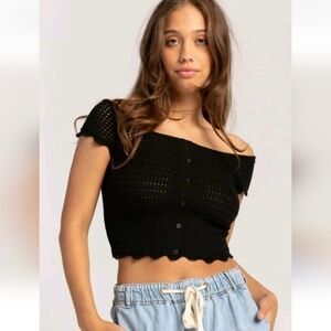 Full Tilt Tillys Chunky Knit Button Cropped Sweater Black Crop Top Scalloped S